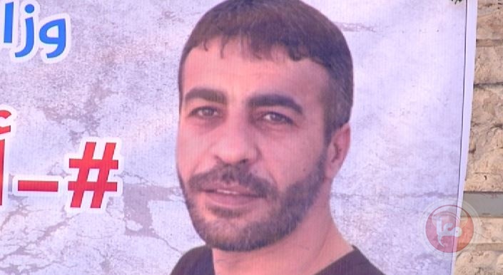 خيمة اعتصام أمام الصليب الأحمر تضامنا مع الأسير أبو حميد 