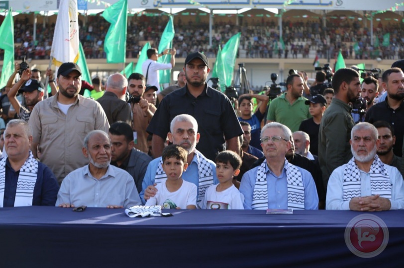 عشرات الآلاف يشاركون في مهرجان الاقصى في خطر بغزة