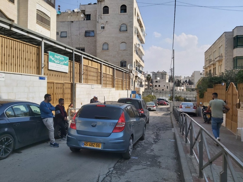 بحثا عن مناهج فلسطينية- "المعارف الاسرائيلية" تقتحم مدراس الايمان