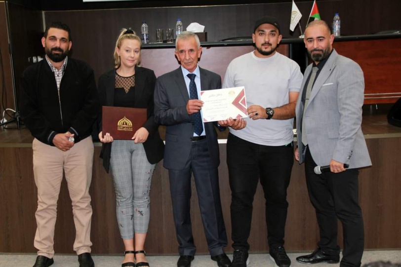 جامعة فلسطين الأهلية تناقش أوراقا بحثية حول "التحول الإعلامي للبيئة الرقمية"