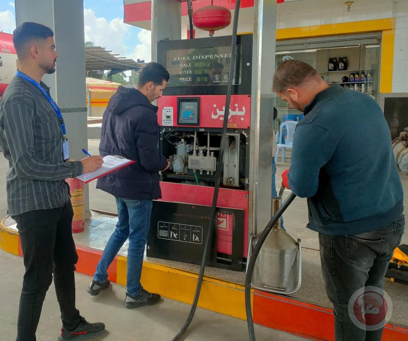 غزة: دائرة القياس تغلق عدد من الآت الوقود لعدم مطابقتها للمواصفات والمقاييس