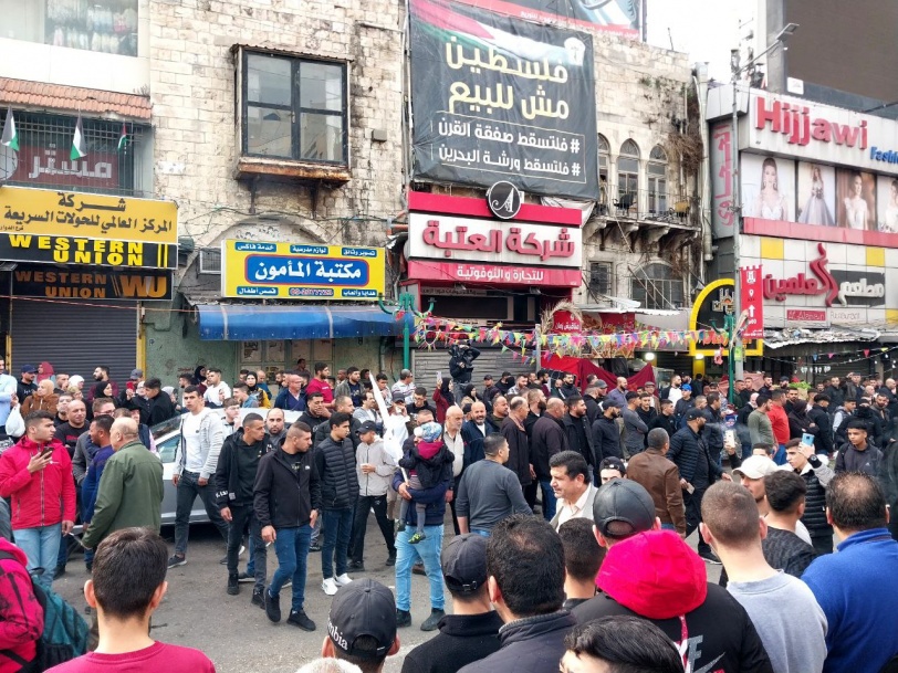 جماهير غفيرة تشيّع جثماني الشهيدين حرز الله وكشك في نابلس