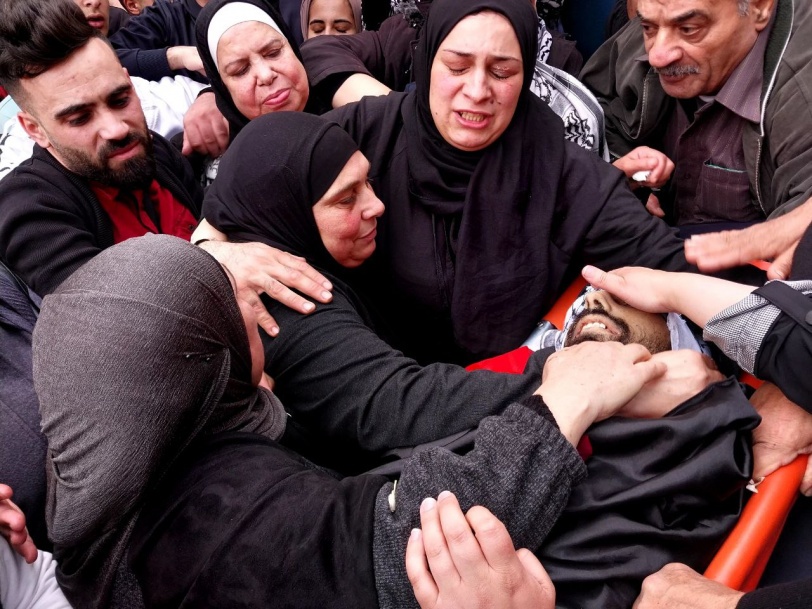 جماهير غفيرة تشيّع جثماني الشهيدين حرز الله وكشك في نابلس
