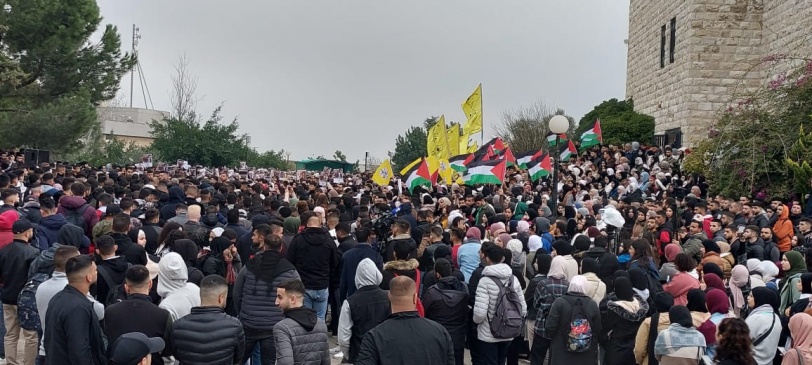 جماهير غفيرة تشيّع جثامين الشهداء الـ3 في رام الله والخليل