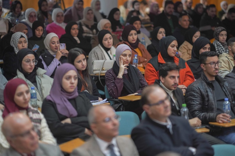 رجل الأعمال سامر الفاخوري يقدم محاضرة في الريادة والأعمال لطلبة جامعة القدس