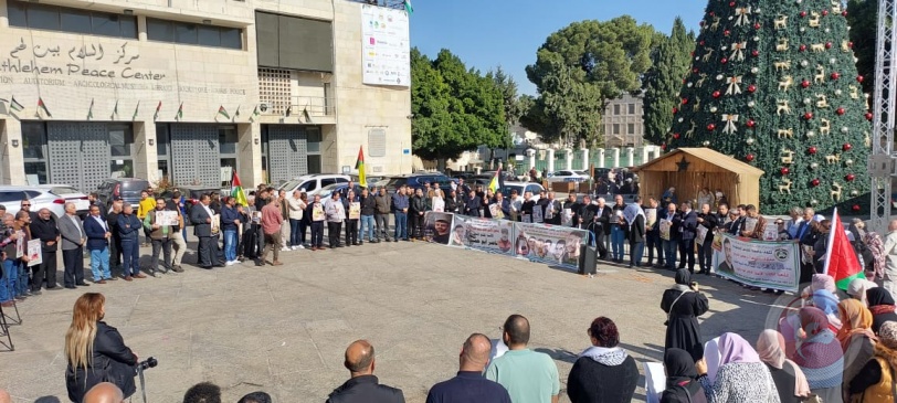 بالصور- مواجهات ووقفات احتجاجية بالضفة تنديدا باستشهاد أبو حميد