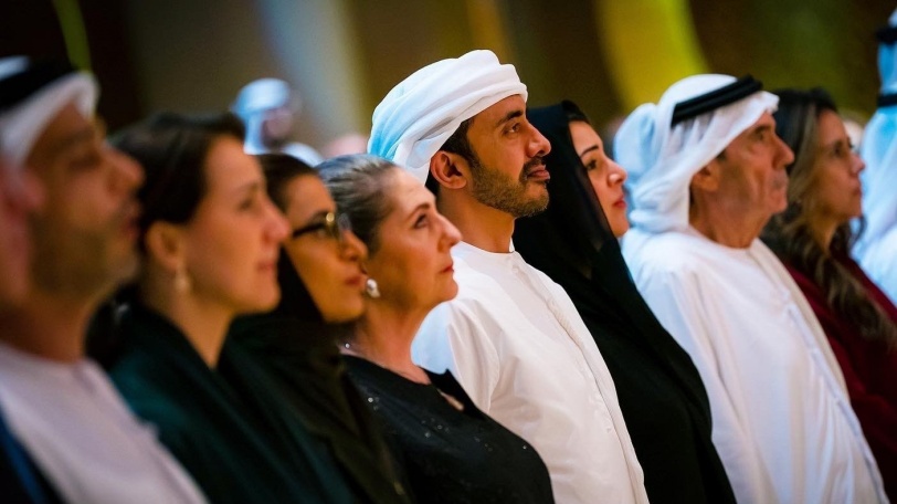 عبد الله بن زايد يلتقي سيدة إسرائيل الأولى ويحضران حفل أوركسترا