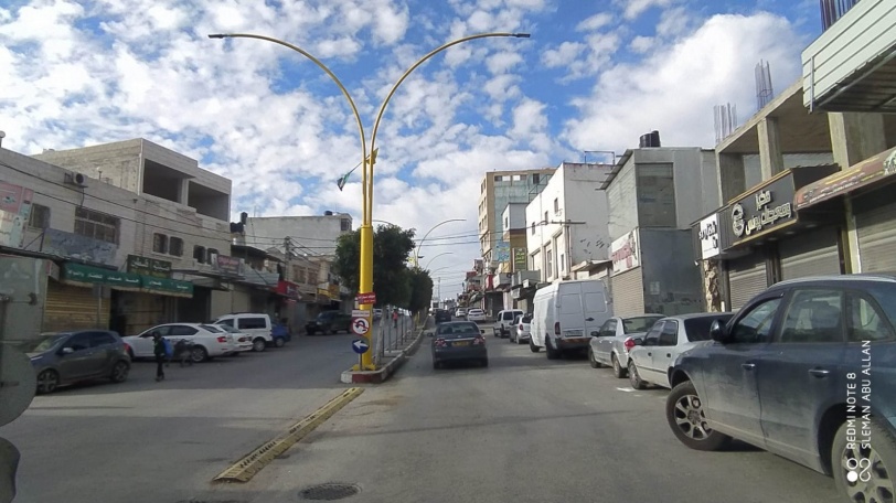 اضراب شامل في الظاهرية حدادا على روح الشهيد سمامرة
