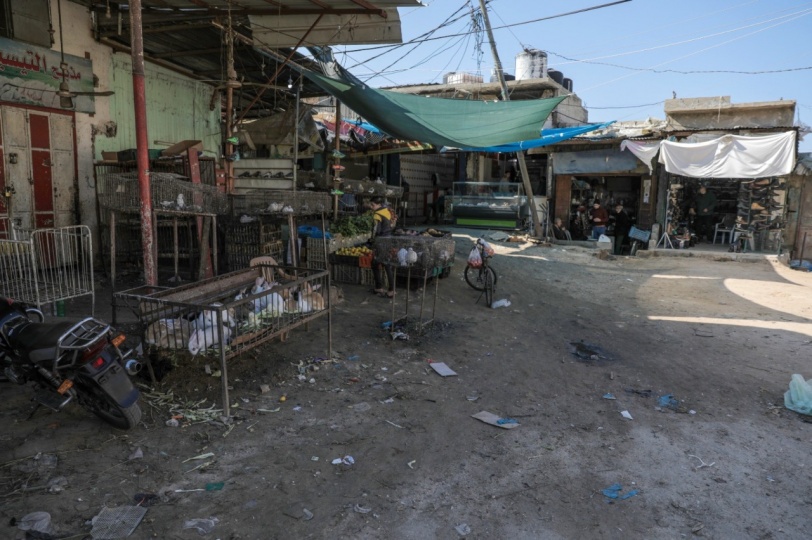 تطوير سوق فراس بغزة يثير قلق أصحاب المحلات والبلدية توضح