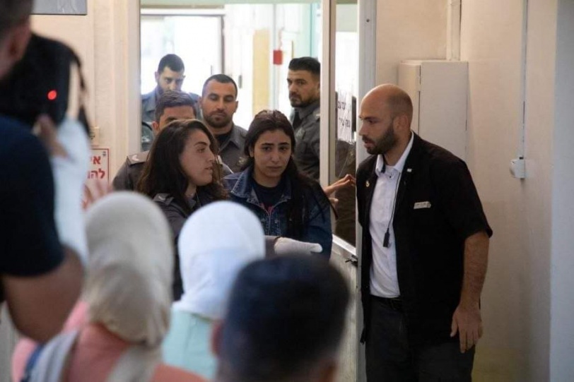 الاحتلال يمدد الحبس المنزلي للصحفية لمى غوشة 