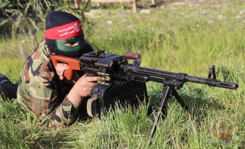  مقاتلات كتائب المقاومة الوطنية في تدريب عسكري (صور)