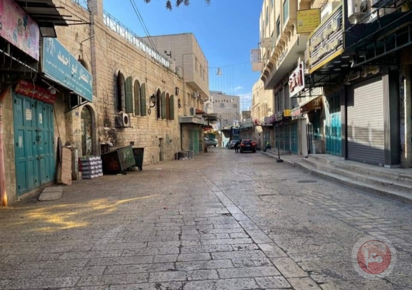 الاضراب يعم مدن الضفة حدادا على أرواح الشهداء 