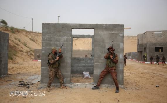 بالصور:سرايا القدس تختتم مناورة عسكرية بغزة