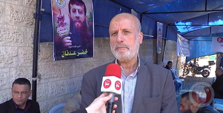 قيادي في الجهاد لمعا: لن نسمح للاحتلال بقتل الشيخ خضر عدنان