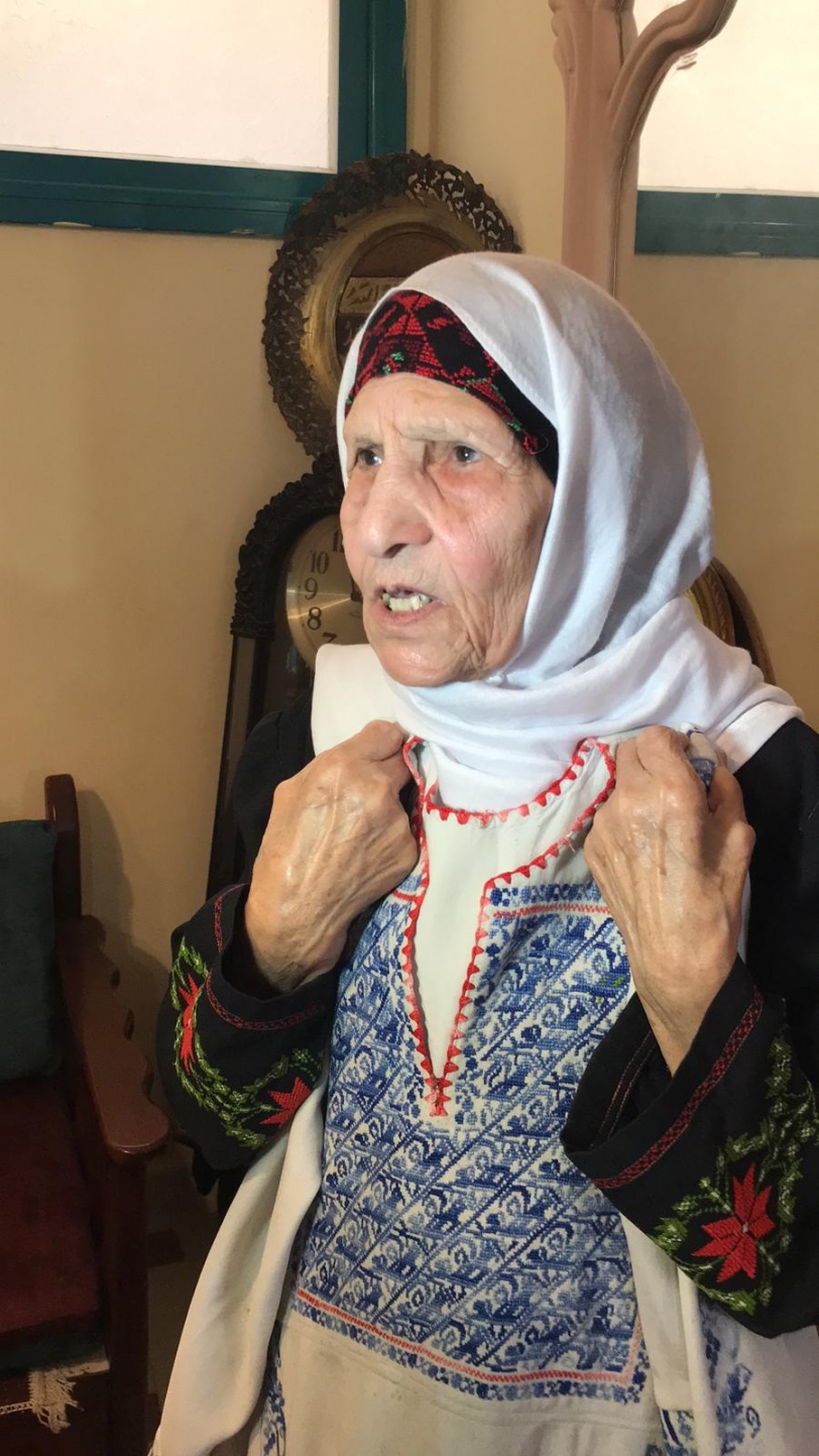 في ذكرى النكبة: مريم النجار تملك ثوبا أكبر من عمر اسرائيل