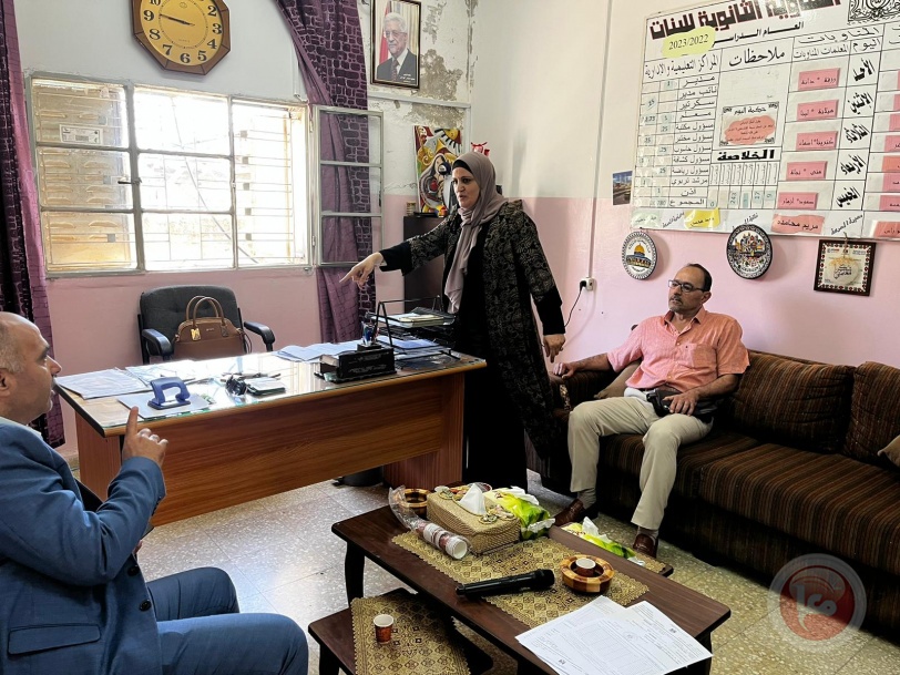 مدير عام الشؤون المدنية برفقة مدير عام تربية جنوب نابلس في زيارة لقاعات الثانوية العامة