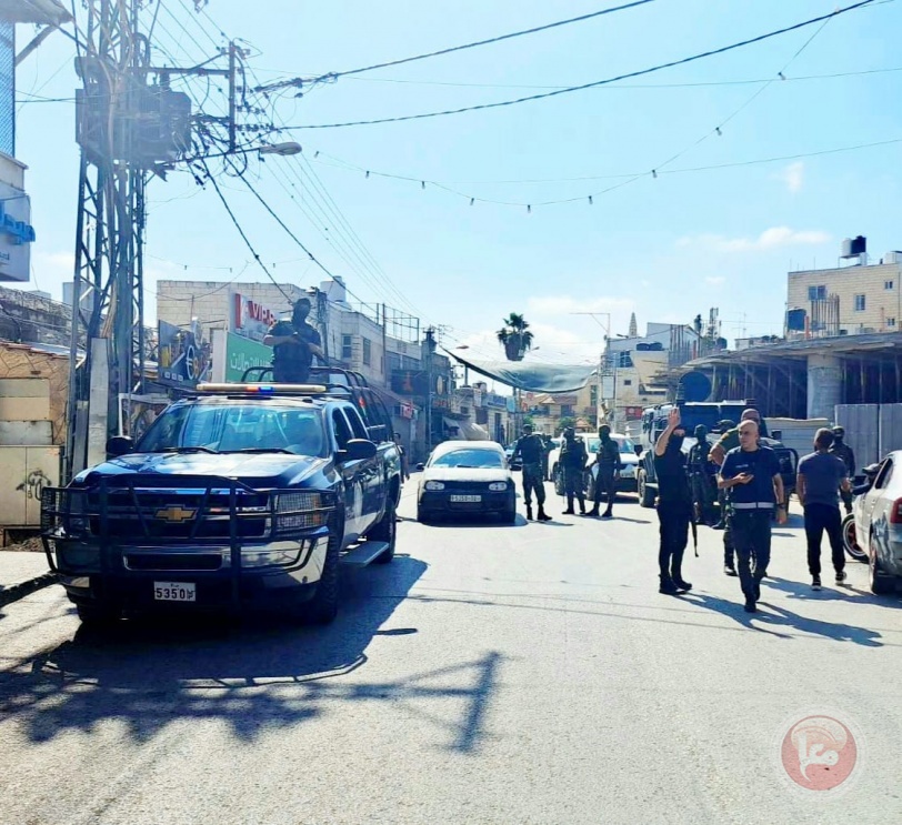 الهدوء الحذر يخيم على بلدة بيت أمر 
