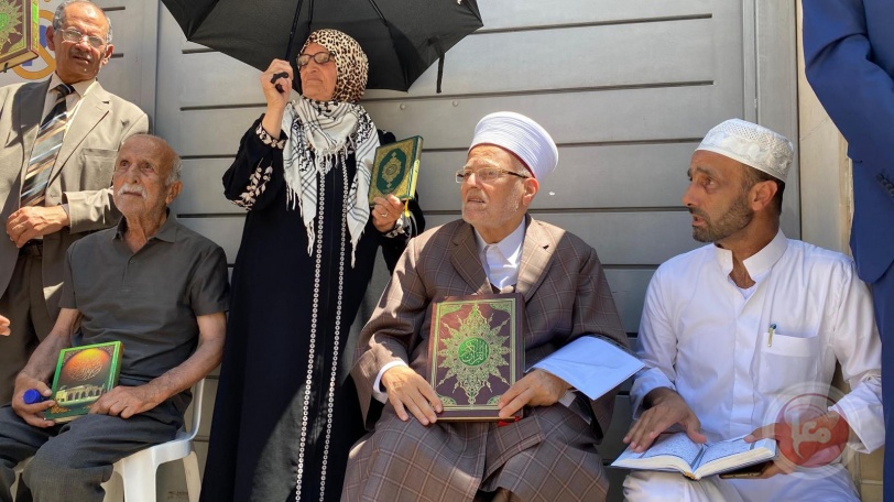 صور- وقفة أمام القنصلية السويدية إدانة لحرق القرآن الكريم