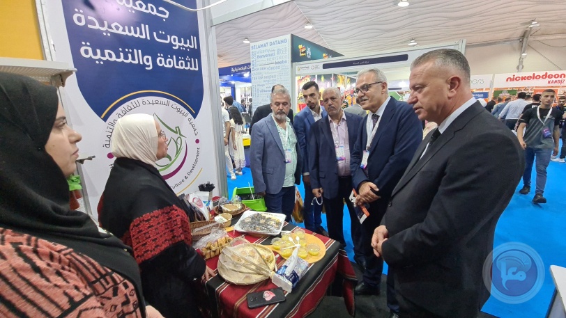 لاول مرة.. وفد كبير من رجال اعمال غزة في زيارة للخليل
