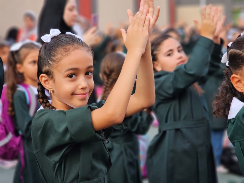 أكثر من ٦٠٠ الف طالب يبدأون العام الدراسي بغزة