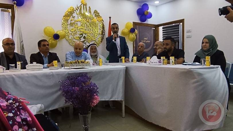 زكاة الخليل وتربية الخليل توزعان حقائب مدرسية ضمن فعاليات العودة إلى المدرسة
