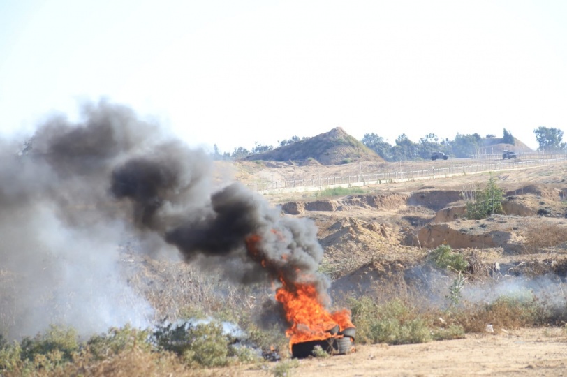 اصابات بالرصاص وبالونات حارقة على الحدود الشرقية لغزة