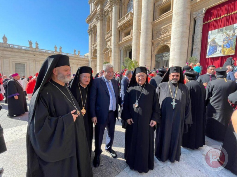 ممثلا عن الرئيس خوري يشارك في مراسم تنصيب البطريرك بيتسابيلا كاردينالا للأراضي المقدسة