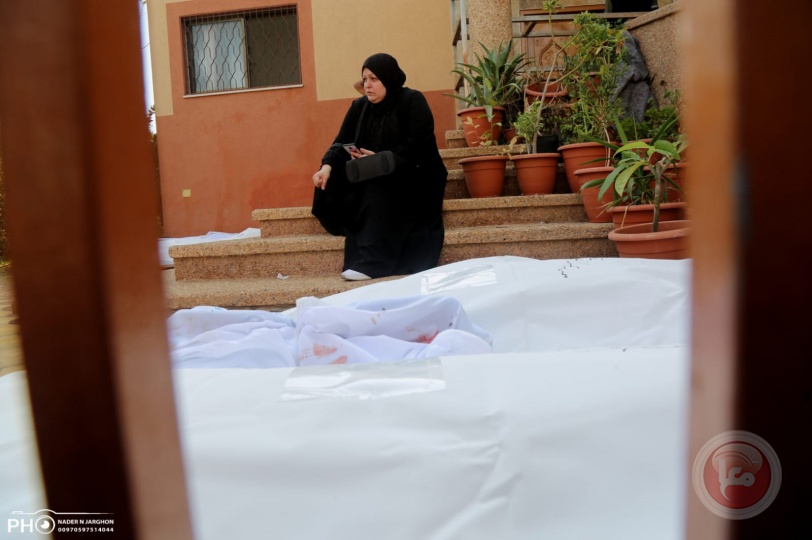 غزة.. طائرات الاحتلال تقصف منازل آمنة وحصيلة الشهداء تتخطى الـ 5300 