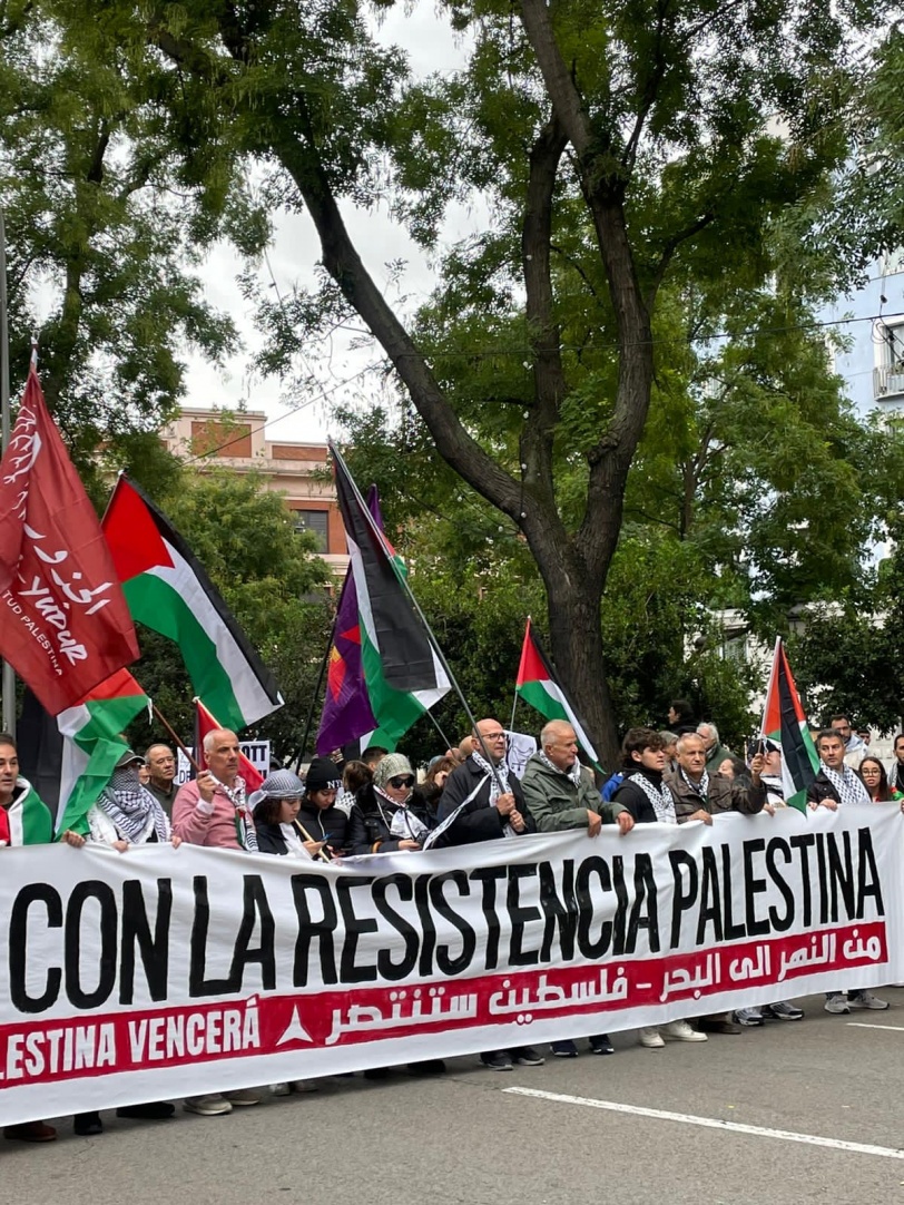 مدريد- بمشاركة وزراء وقيادات حزبية عشرات الآلاف يتظاهرون تنديدا بعدوان الاحتلال على الشعب الفلسطيني