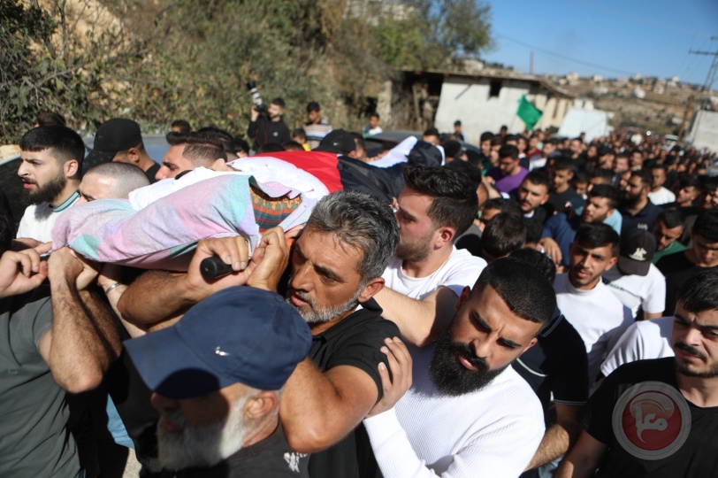صور- مدينة حلحول تشيع جثمان الشهيد محمود الأطرش