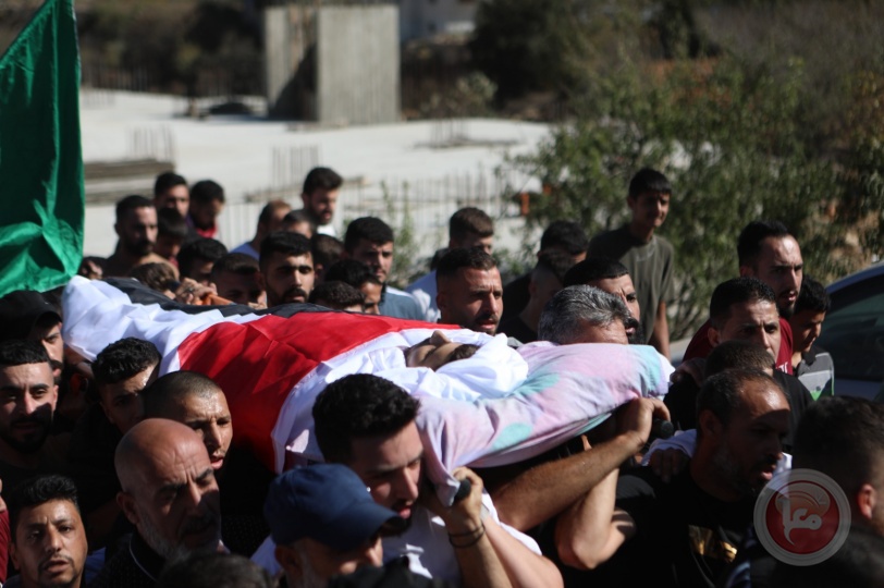 صور- مدينة حلحول تشيع جثمان الشهيد محمود الأطرش