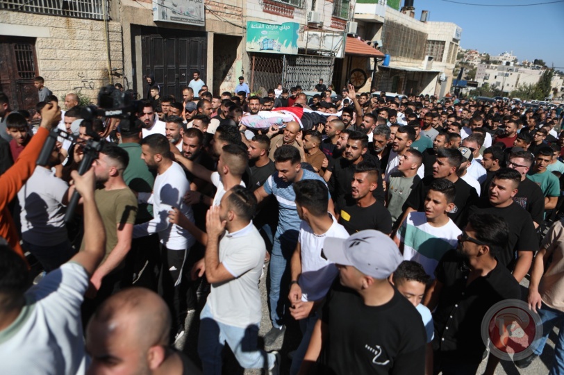صور- مدينة حلحول تشيع جثمان الشهيد محمود الأطرش