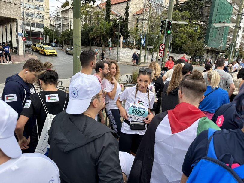 الجالية الفلسطينية في اليونان تشارك في الماراثون الدولي