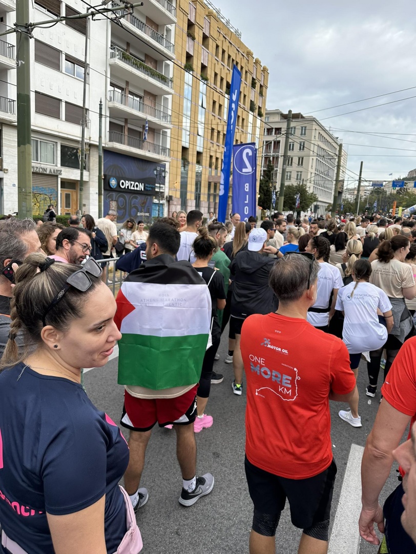 الجالية الفلسطينية في اليونان تشارك في الماراثون الدولي