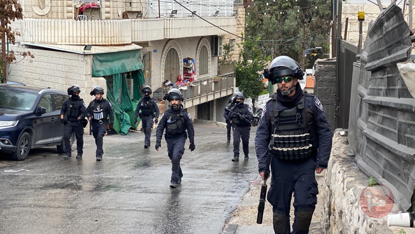 للجمعة ال 12.. قيود على دخول المصلين وقمع الصلوات في شوارع القدس (صور)