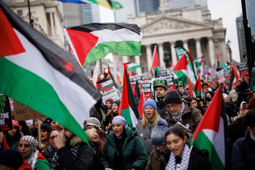 الجارديان: توقعات باستمرار الاحتجاجات الداعمة لفلسطين عقب خطاب سوناك