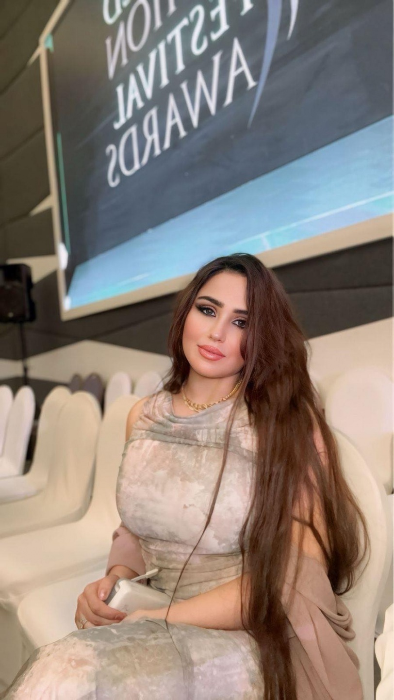 تعلمي مع زهراء فارس كيف تختارين ألوان الملابس المناسبة لبشرتك؟