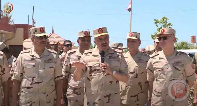 بالصور ..رئيس أركان الجيش المصري يجري زيارة مفاجئة على حدود غزة