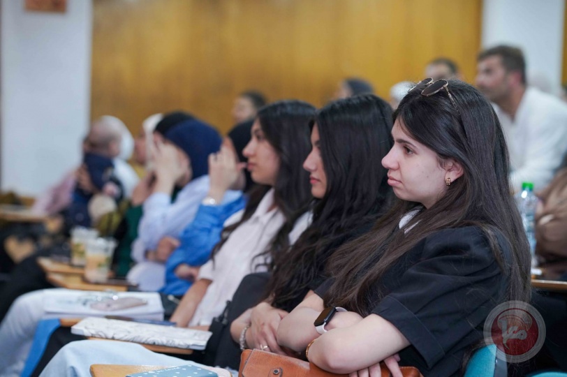 جامعة القدس تعقد محاضرة بعنوان "العقل المحاصر: أنماط التفكير المعيقة لنهضة المجتمع العربي"