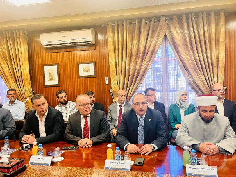 جامعة النجاح الوطنية وجمعية الهلال الأحمر ووزارة الاوقاف يوقعون اتفاقية لتشغيل مستشفى الهلال الأحمر
