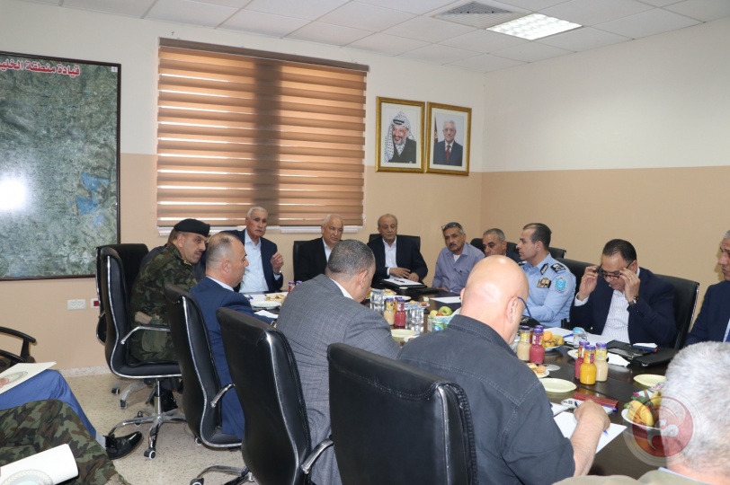 صور- قادة ومدراء الامن الفلسطيني يجتمعون في الخليل