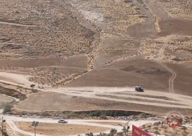 "الكونتينر"..حاجز الموت والعذاب واداة القمع اليومي للفلسطينيين