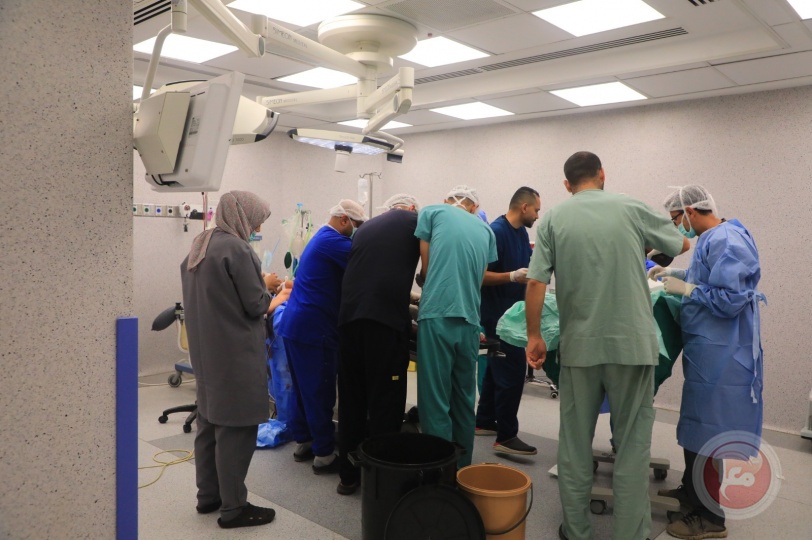 خان يونس.. الهلال الأحمر يواصل جهوده بمستشفى الأمل: عمليات عاجلة وتحويل حالات للميداني