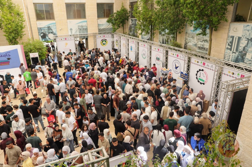 ملتقى العلاقات العامة يُنظم مؤتمر ومعرض الجامعات الثاني لطلبة الثانوية