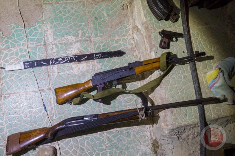 الجيش الاسرائيلي يعلن اعتقال عدد من تجار الأسلحة جنوب سوريا 