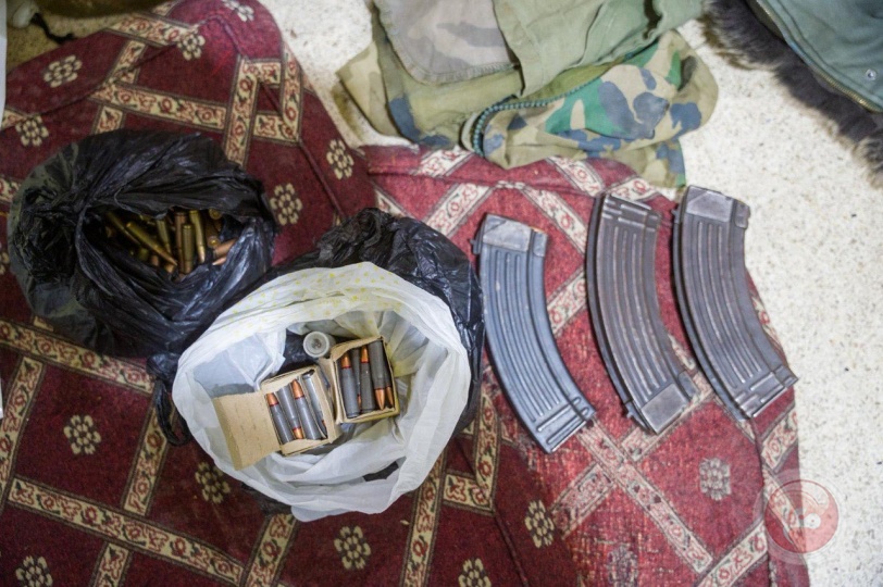 الجيش الاسرائيلي يعلن اعتقال عدد من تجار الأسلحة جنوب سوريا 
