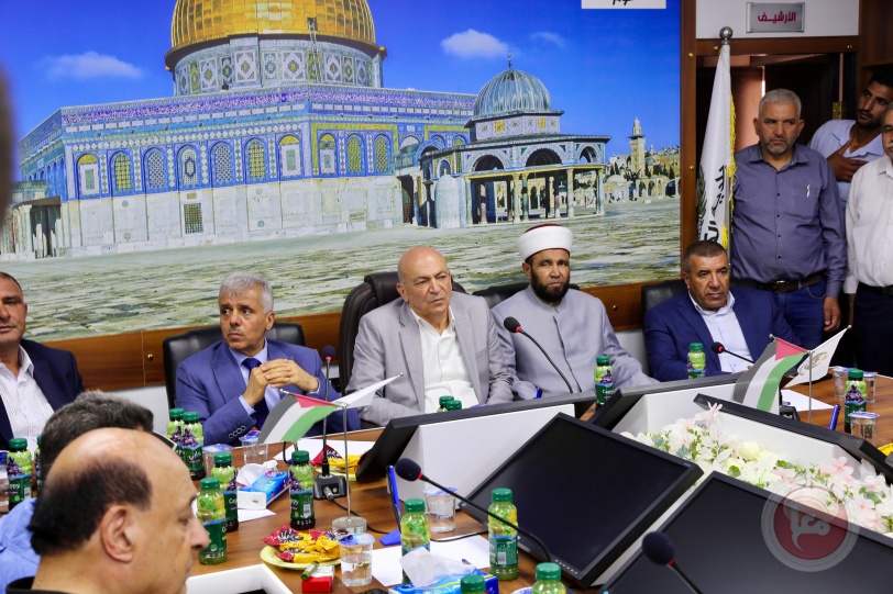 الحكومة تؤكد اهتمامها بالخليل عبر زيارات ميدانية لتلمس احتياجات المواطنين