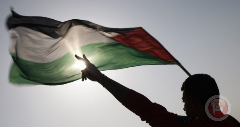 مسيرة للعلم الفلسطيني في الخليل ومواجهات