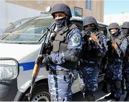 الشرطة تضبط 342 قطعة أثرية معدنية في أريحا