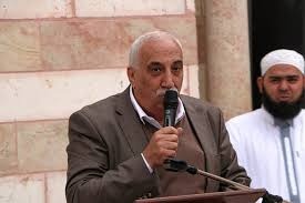 محافظ اريحا يصدر قرار اداريا يسمح لعدد من المصالح اوصحاب المهن بالعمل الجزئي